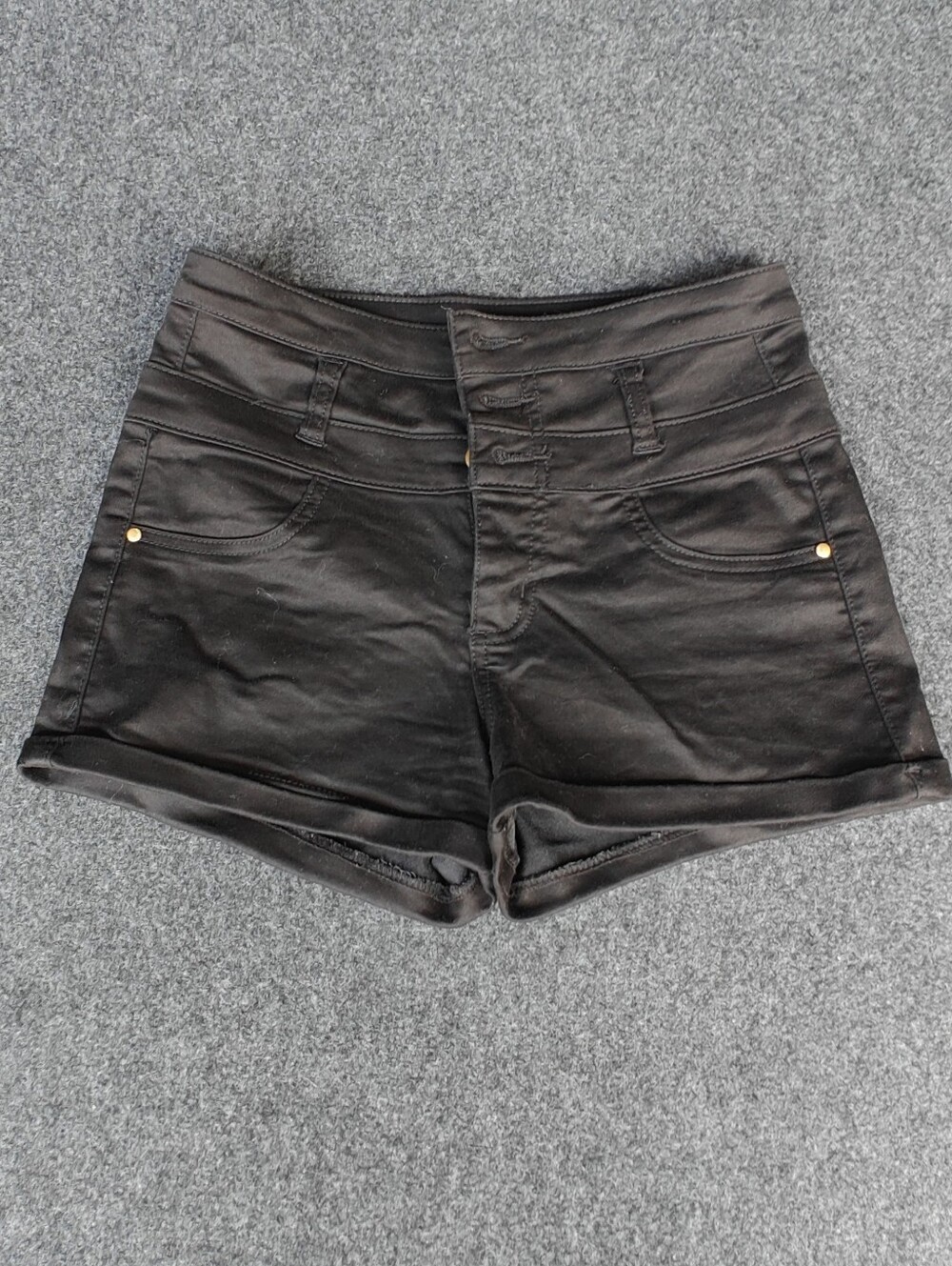 refuge Black High-Waist Button-Front Shorts